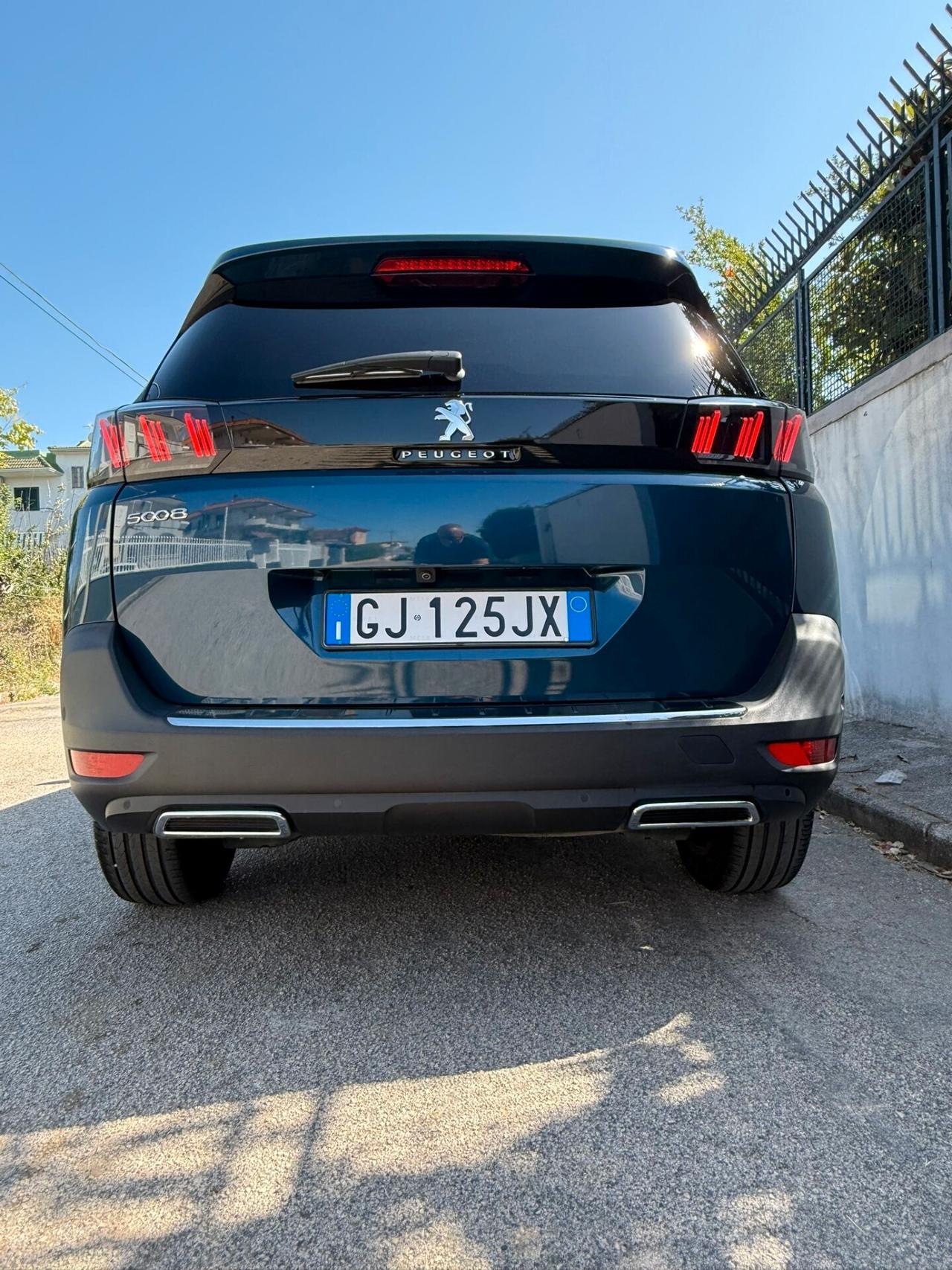 5008 PureTech Turbo 130 S&S EAT8 Allure