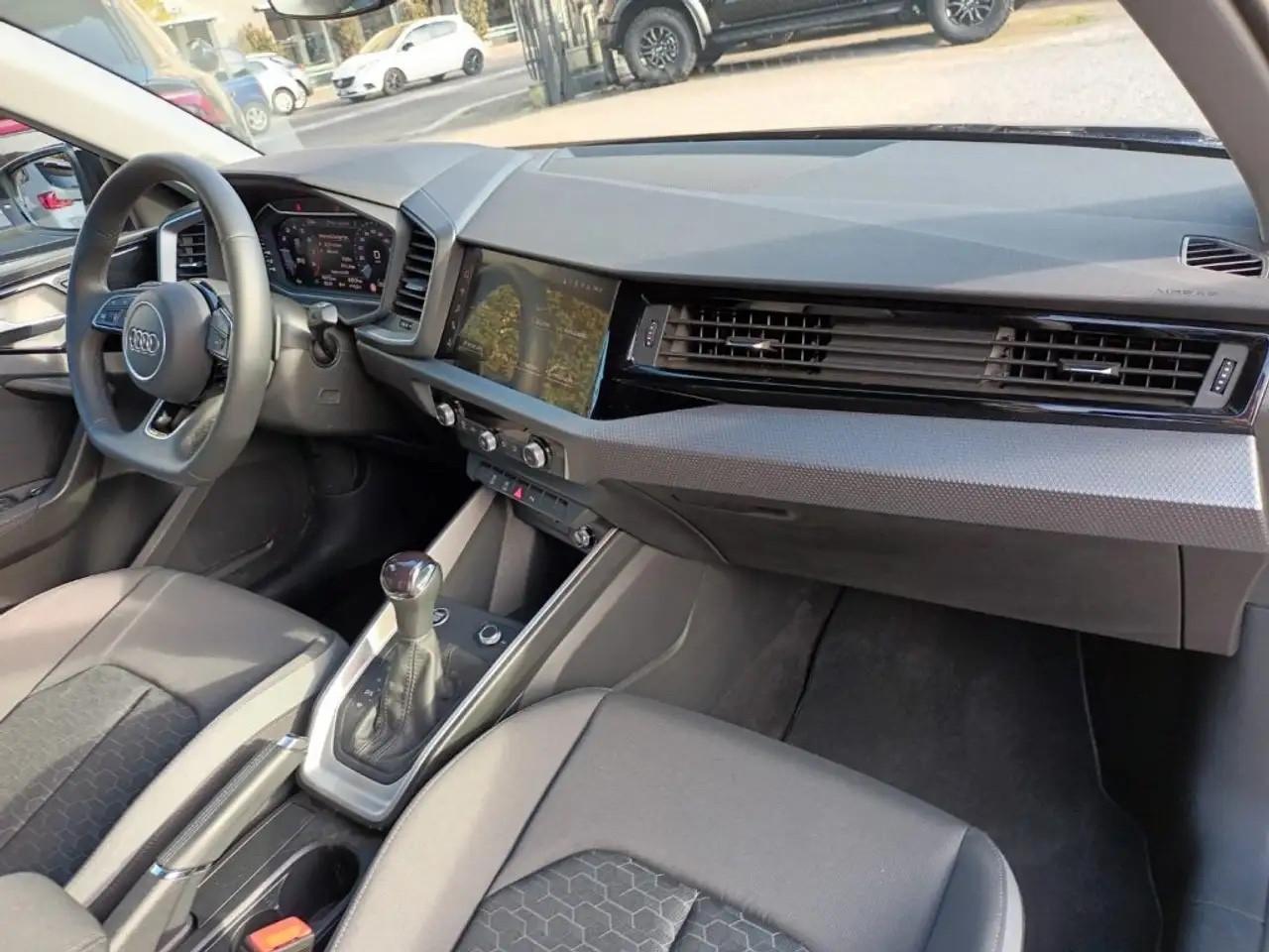 Audi A1 SPB 30 TFSI S tronic Identity Black 116cv