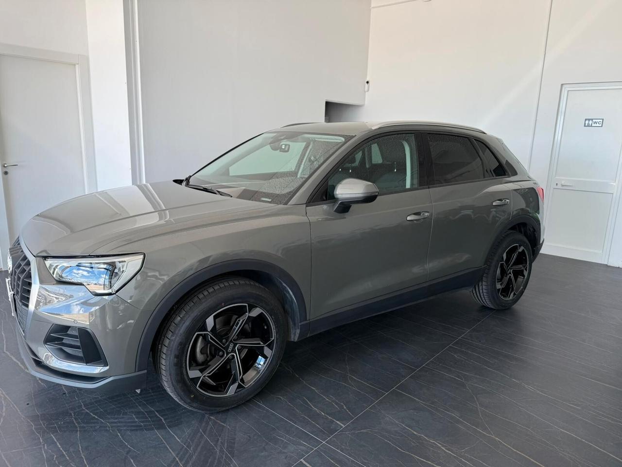 Audi Q3 35 TDI S tronic Business Advanced