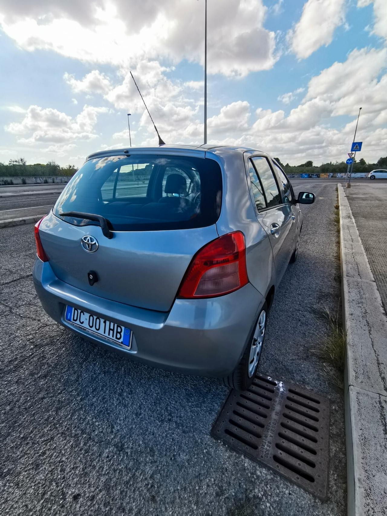 Toyota Yaris 1.0 5 porte Sol 2006