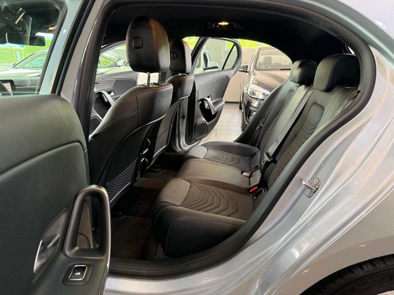 Mercedes-benz A 180 Progressive Advanced auto 17.000 KM!!