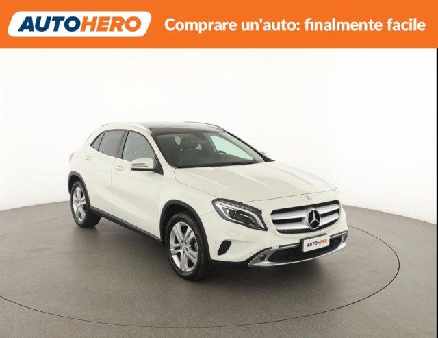 MERCEDES-BENZ GLA 220 d Automatic 4Matic Sport