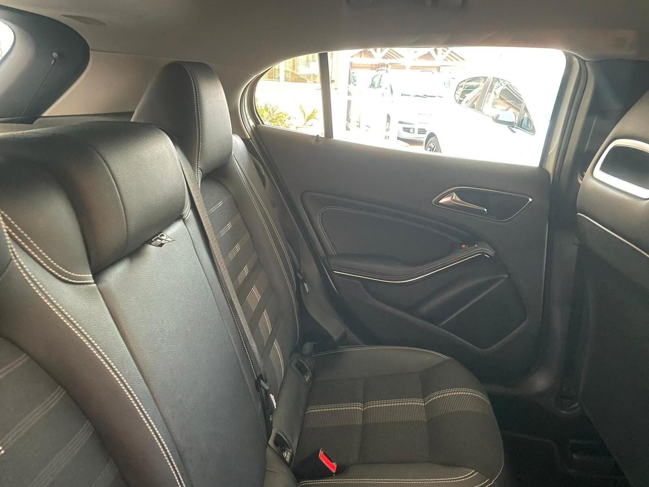 Mercedes-benz GLA 200 d Automatic Premium