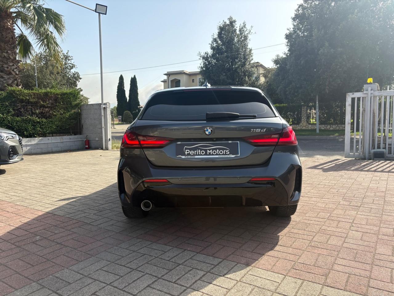 Bmw 116 116d 5p. Msport