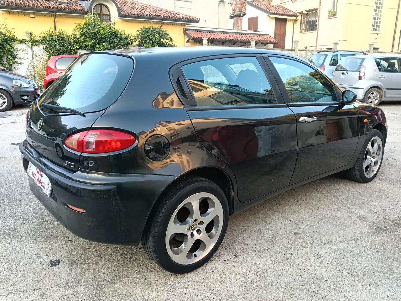 Alfa Romeo 147 1.9 JTD 16V cat 5 porte Distinctive