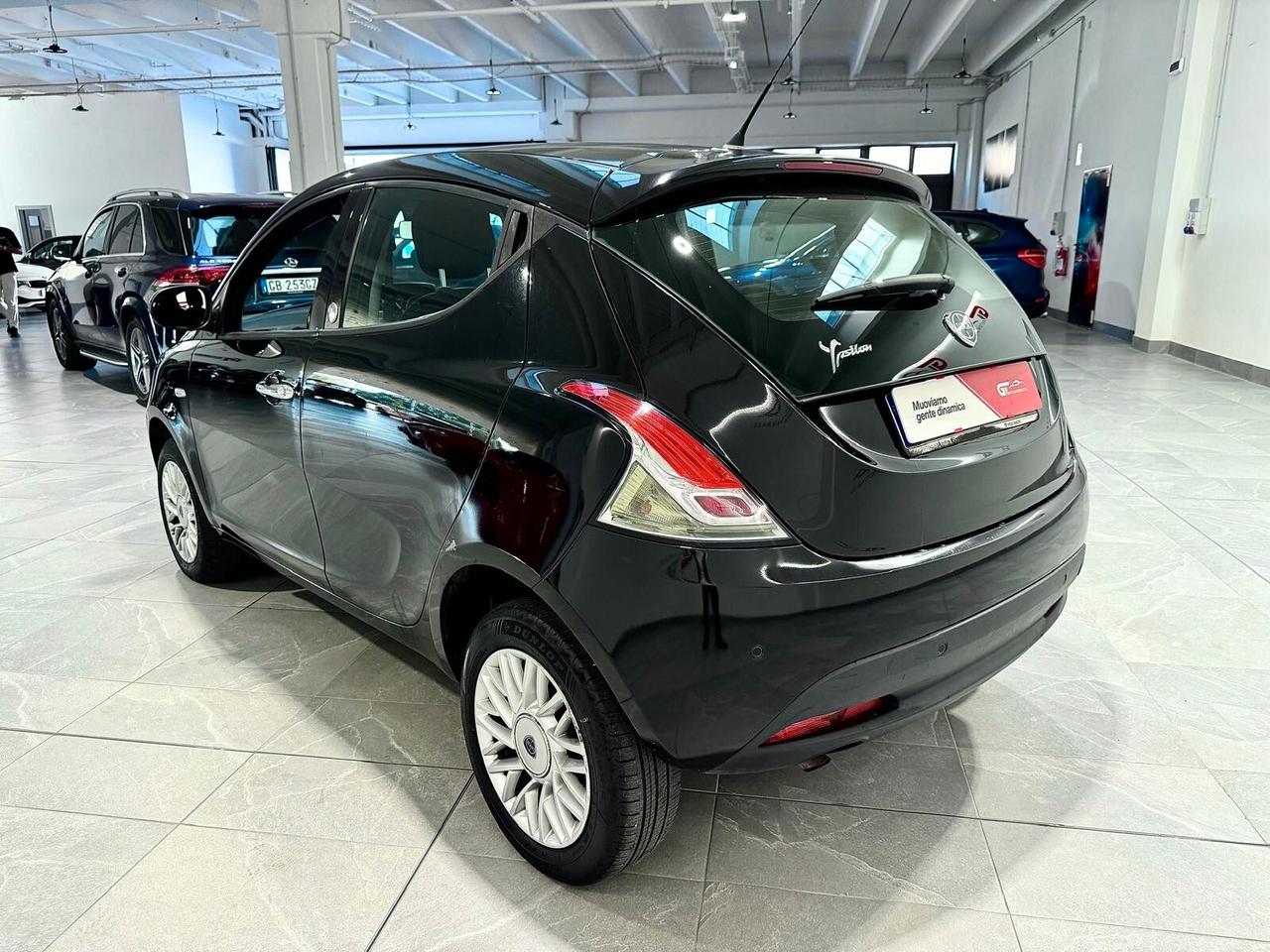 Lancia Ypsilon 0.9 TwinAir 85 CV 5 porte Metano Ecochic Gold