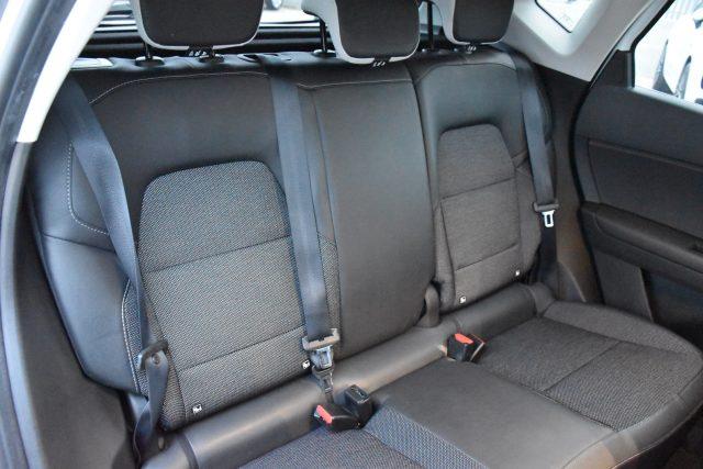 RENAULT Captur Mild Hybrid 140 CV Intens