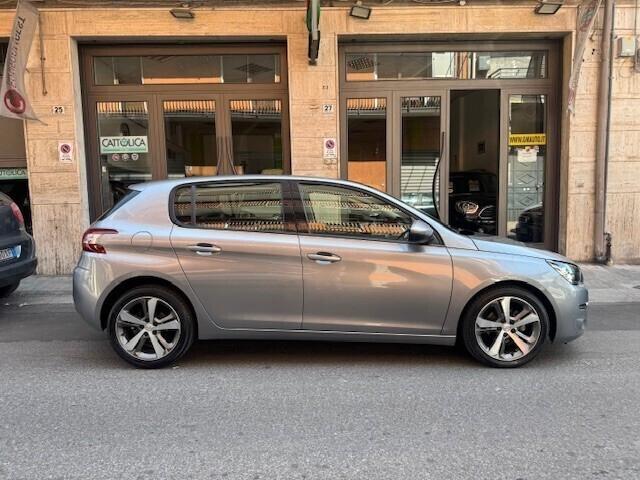 Peugeot 308 1.6 HDi Diesel 100CV - Berlina 2016