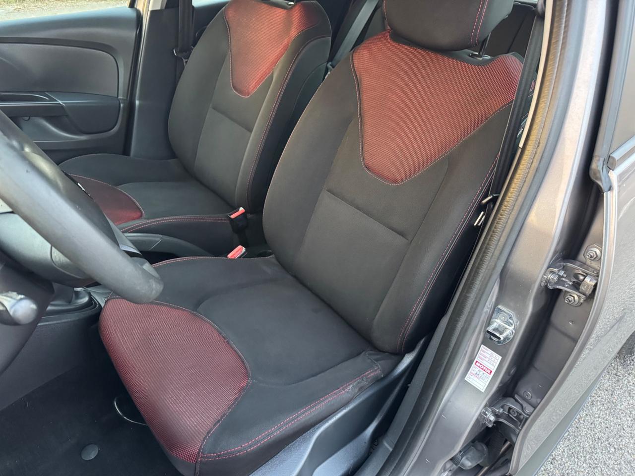 Renault Clio manutenzione completa idonea ai neopatentati