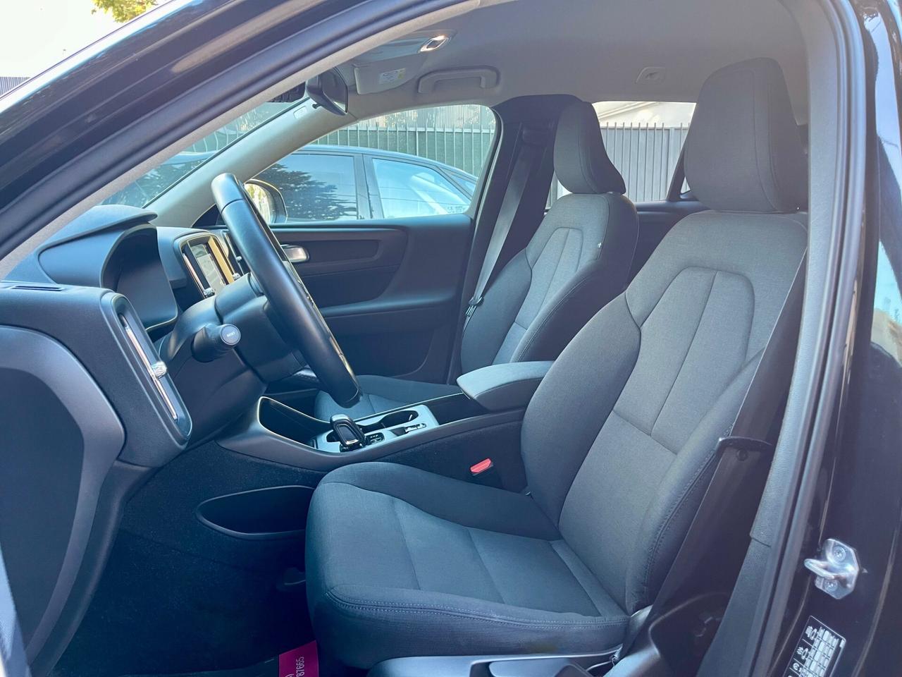 VOLVO XC40 D3 Geartronic Momentum 2020