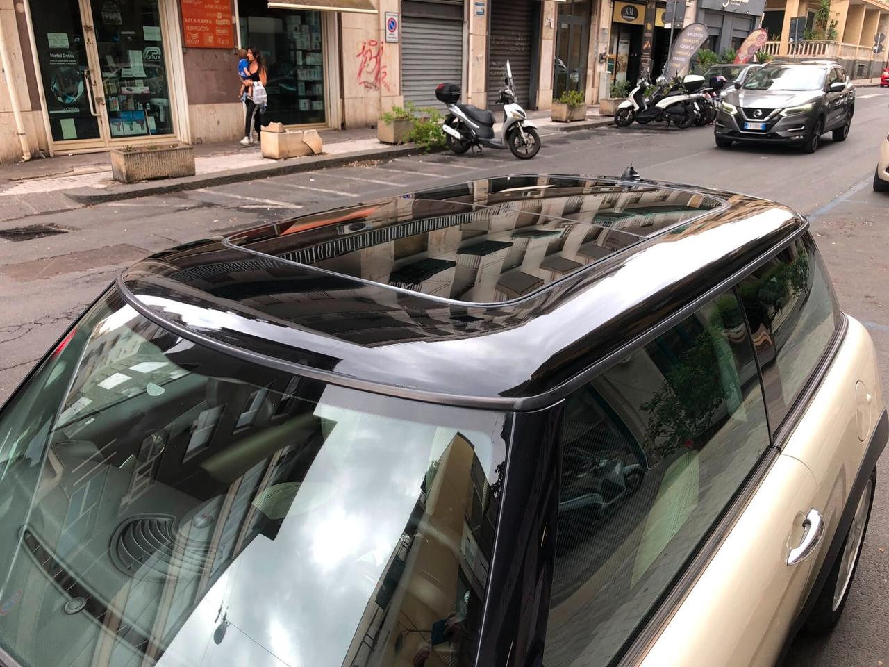 MINI Cooper D 1.6 Diesel – Cambio Automatico – Anno 2010
