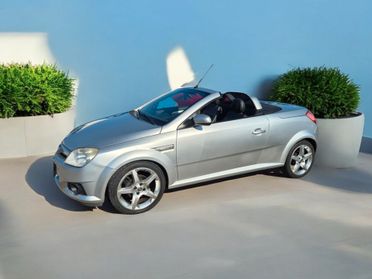 Opel Tigra TwinTop 1.4 16V Sport