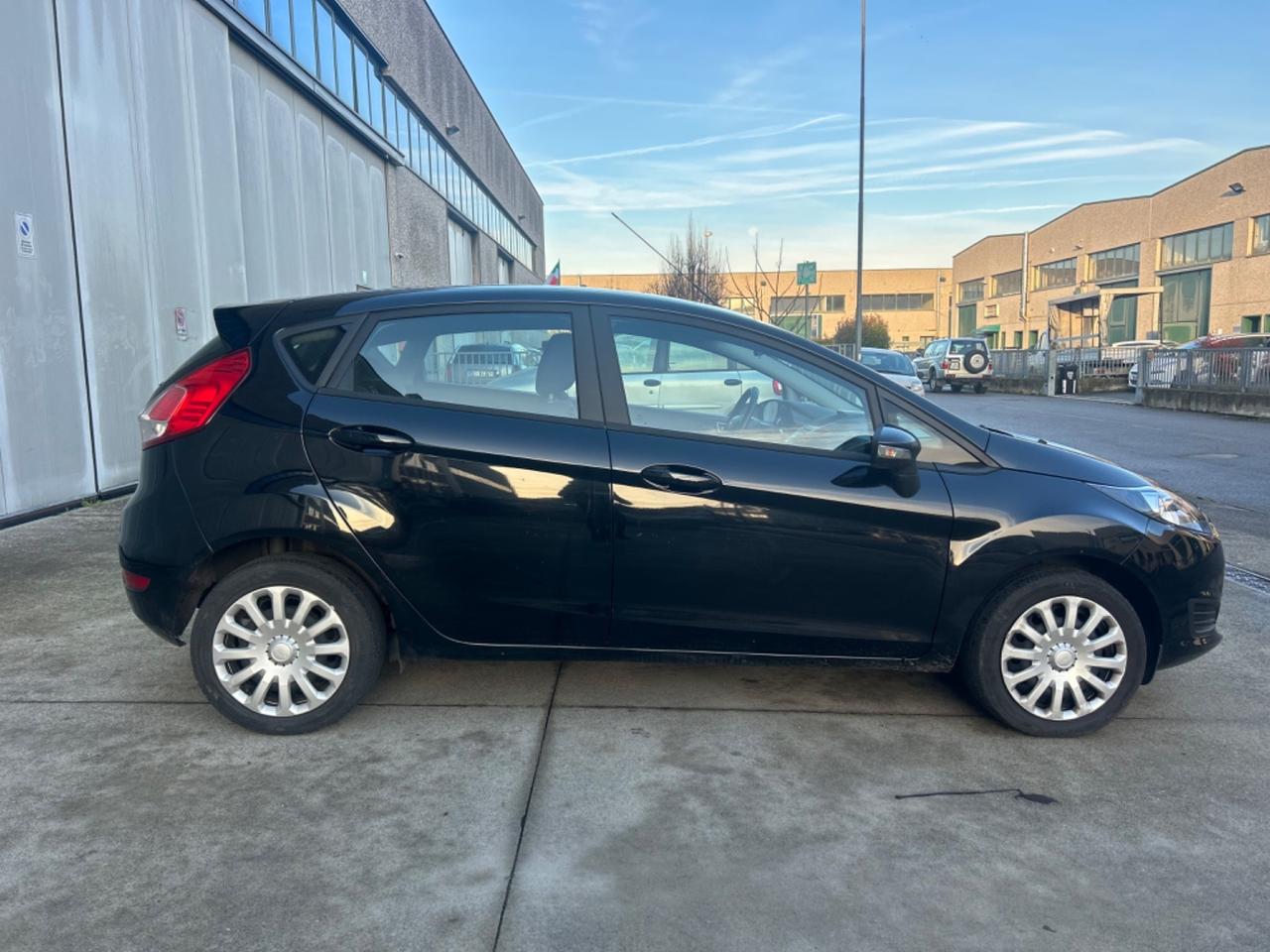 Ford Fiesta 1.4 5 porte Bz.- GPL