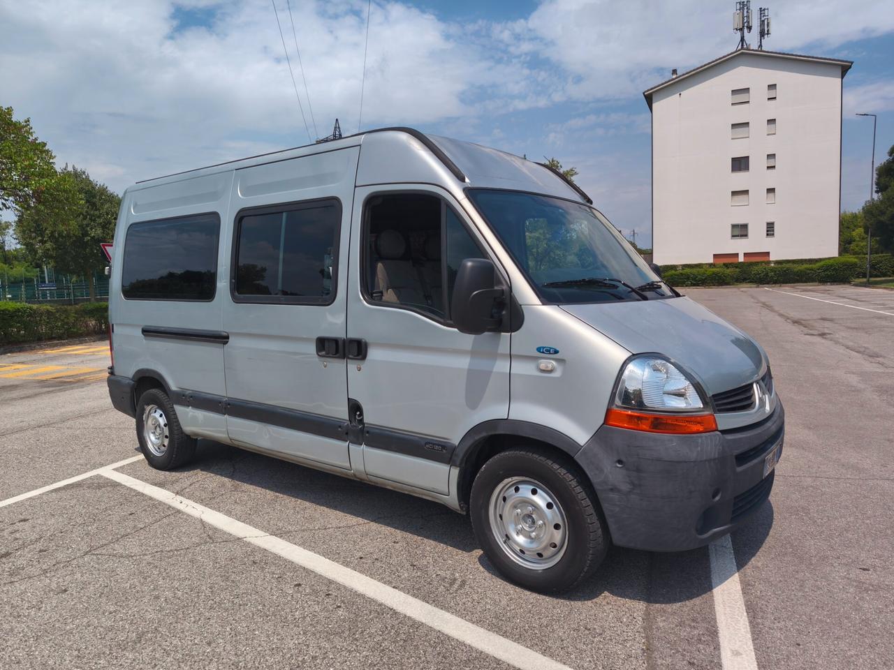 Renault Master2.5dci 9posti