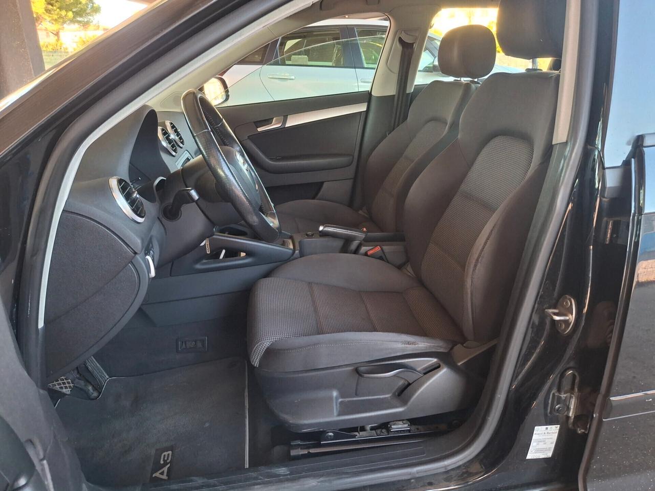 Audi A3 SPB 1.6 TDI 105 CV*CERCHI 17"*PERFETTA*