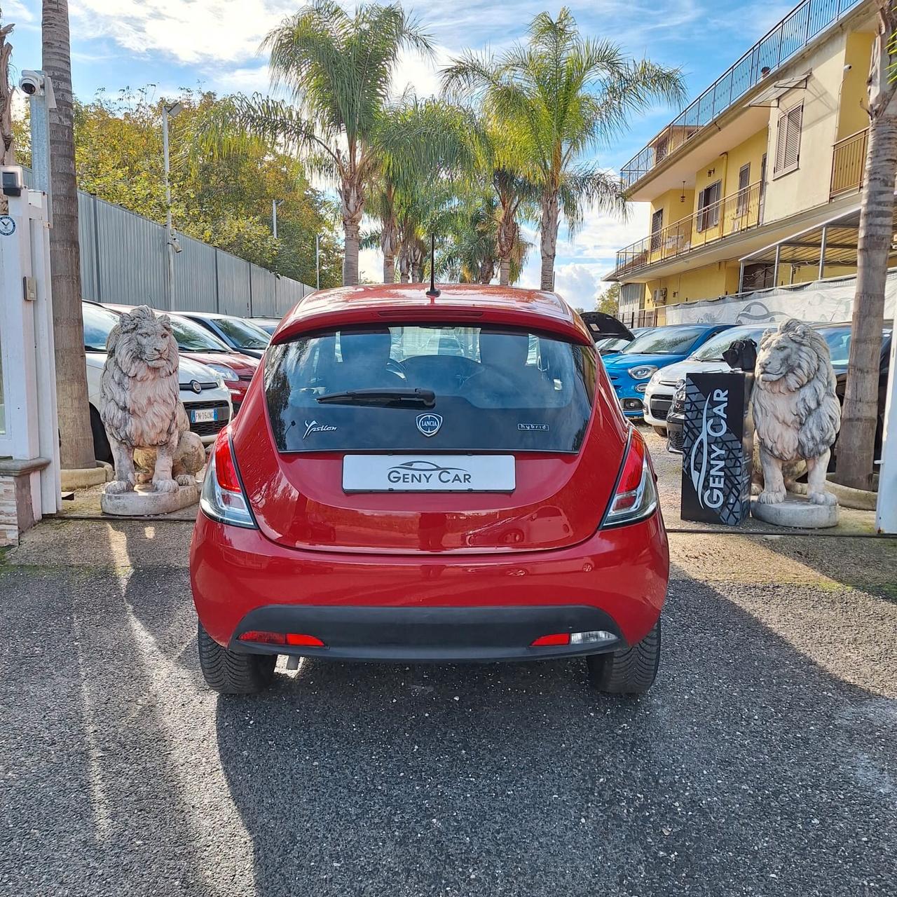 LANCIA YPSILON 1.0 FIREFLY S&S HYBRID ECOCHIC GOLD