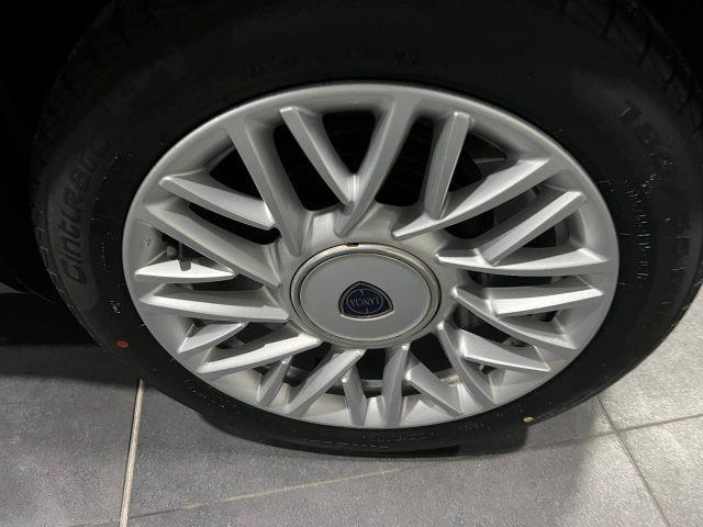 LANCIA Ypsilon 1.2 69 CV 5 porte Gold