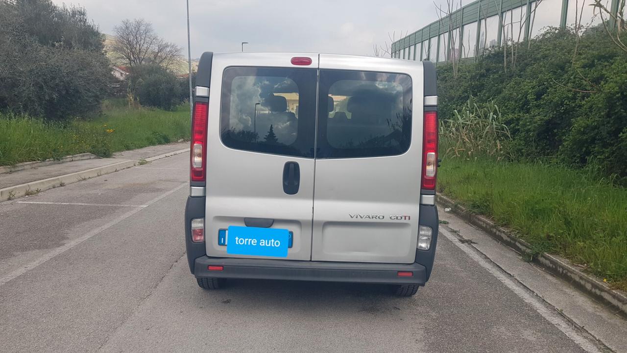 Opel Vivaro 9 posti