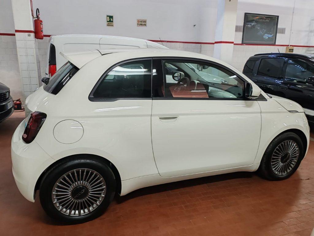 FIAT 500e Berlina 42 kWh