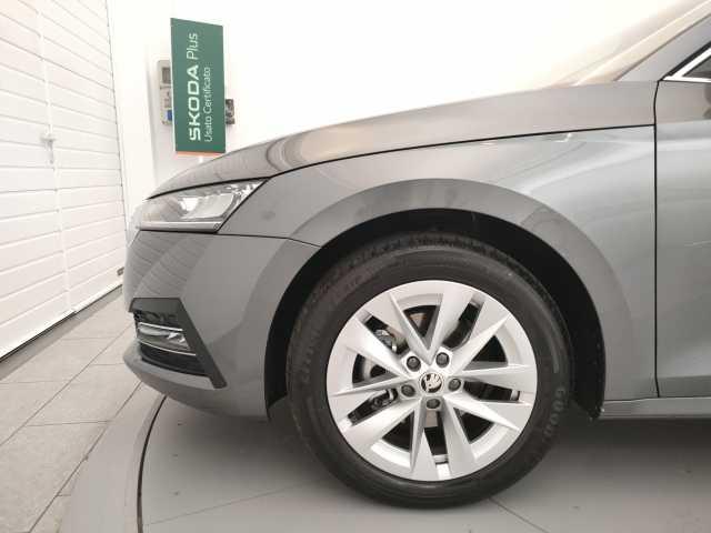 SKODA Octavia 2.0 TDI EVO SCR DSG Wagon Style