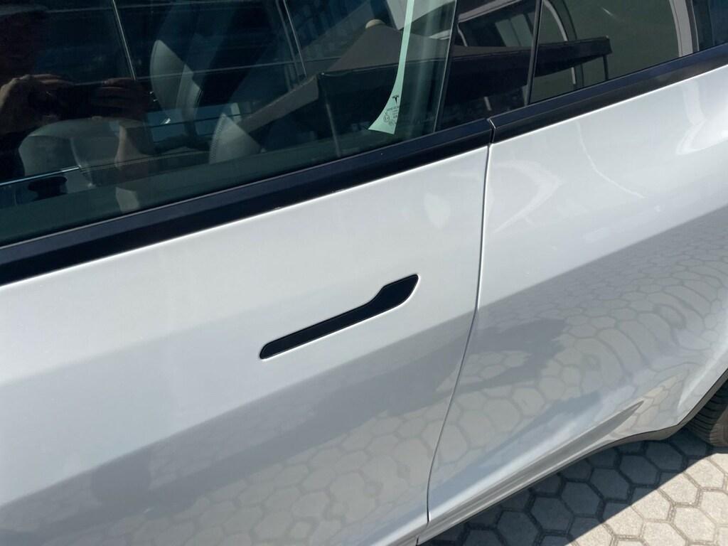 Tesla Model Y Dual Motor Long Range AWD