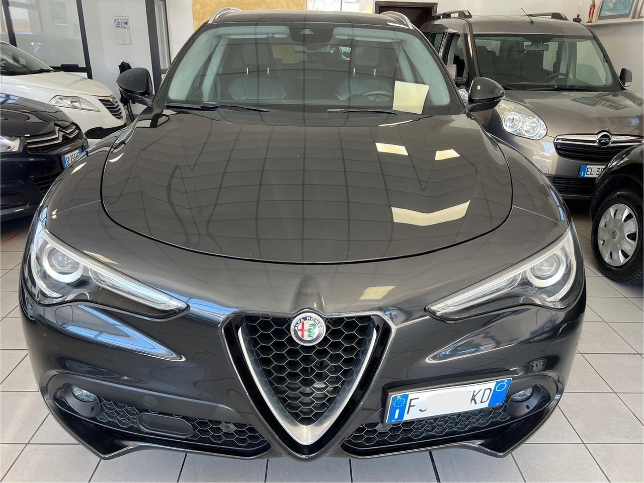 Alfa Romeo Stelvio 2.2 210 CV AT8 Q4 Executive