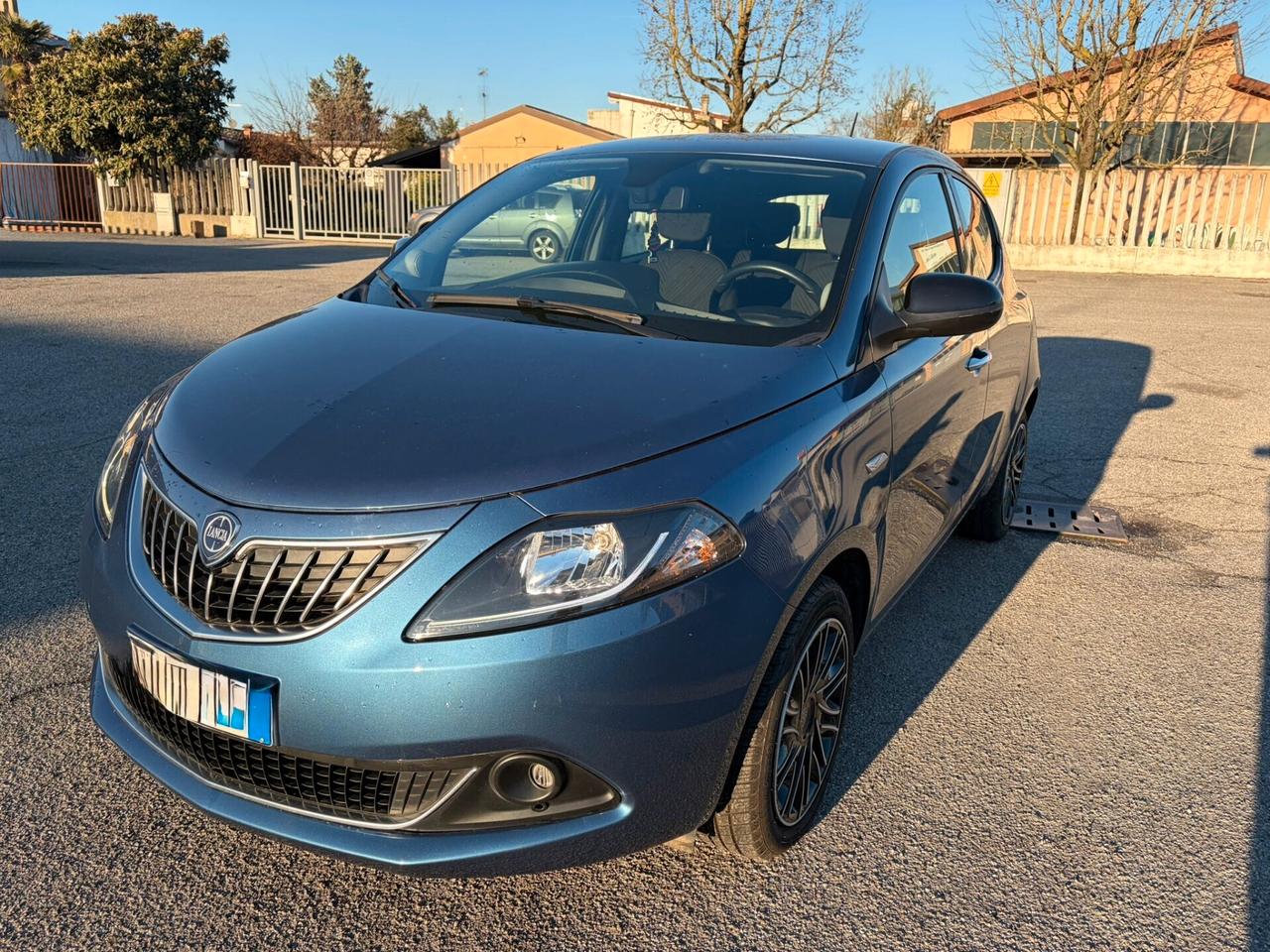 Lancia Ypsilon 1.0 FireFly 5 porte S&S Hybrid Alberta Ferretti