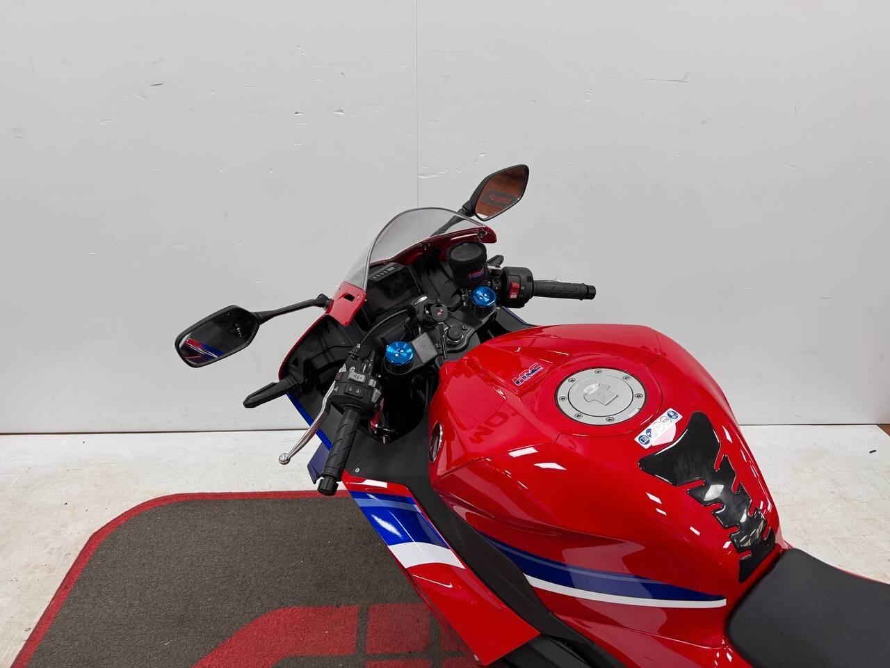 Honda CBR 600 RR - KM0 DA 156 € AL MESE – SENZA ANTICIPO