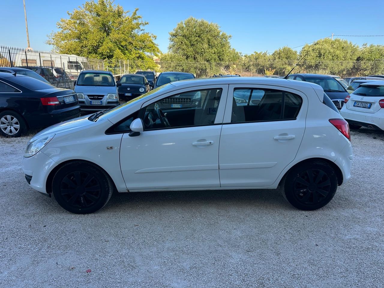 Opel Corsa 1.2 5 porte Enjoy Garantita