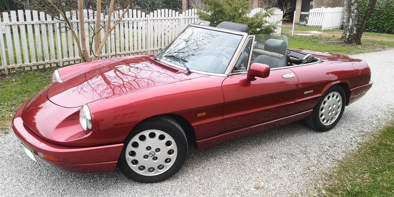 Alfa Romeo Spider 2.0i