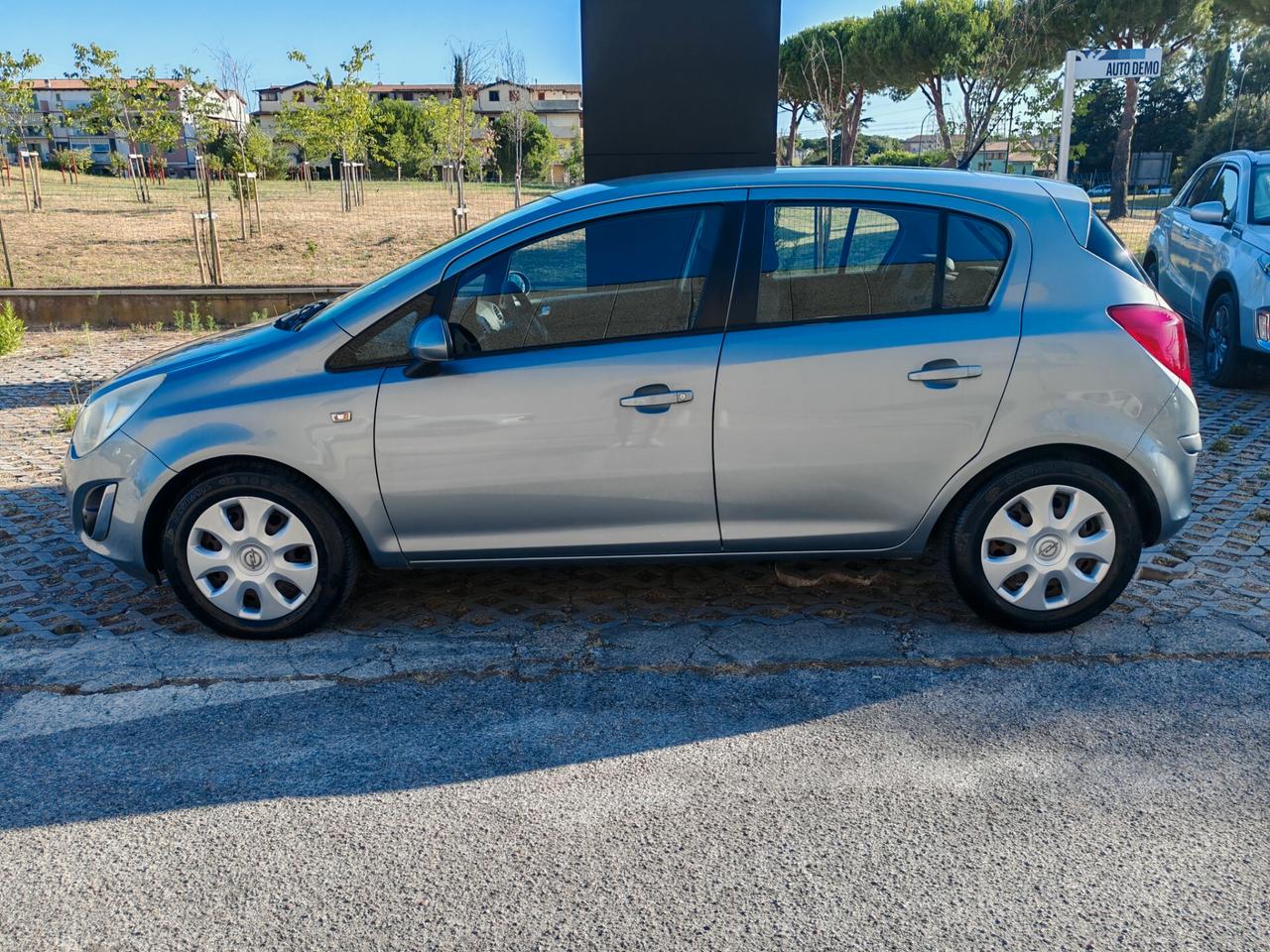 Opel Corsa 1.2 5 porte Sport