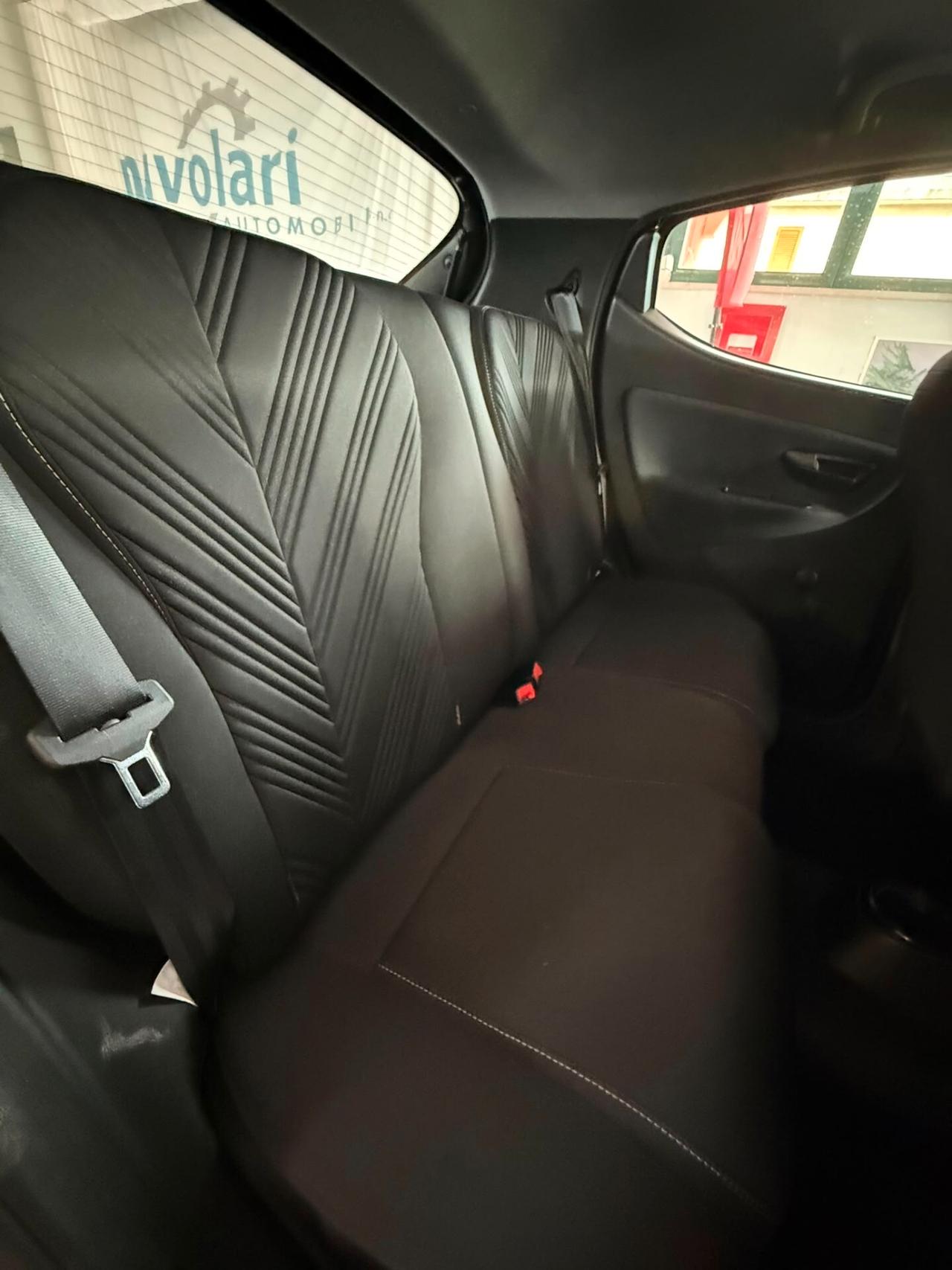 Lancia Ypsilon 1.0 FireFly 5 porte S&S Hybrid Gold