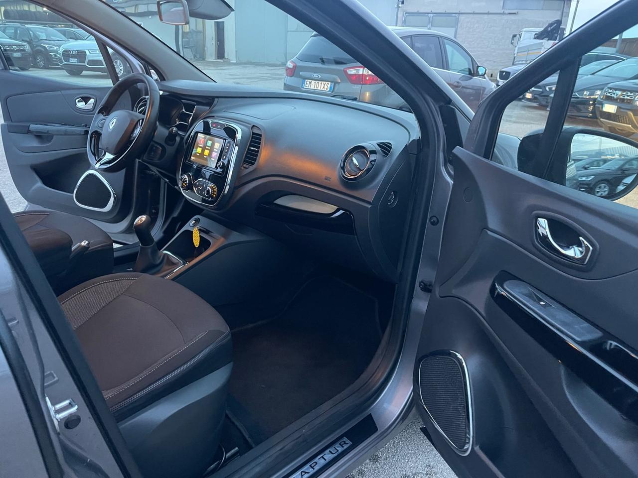 RENAULT CAPTUR 0.9 TCE 90CV R-LINK FULL LED MY14