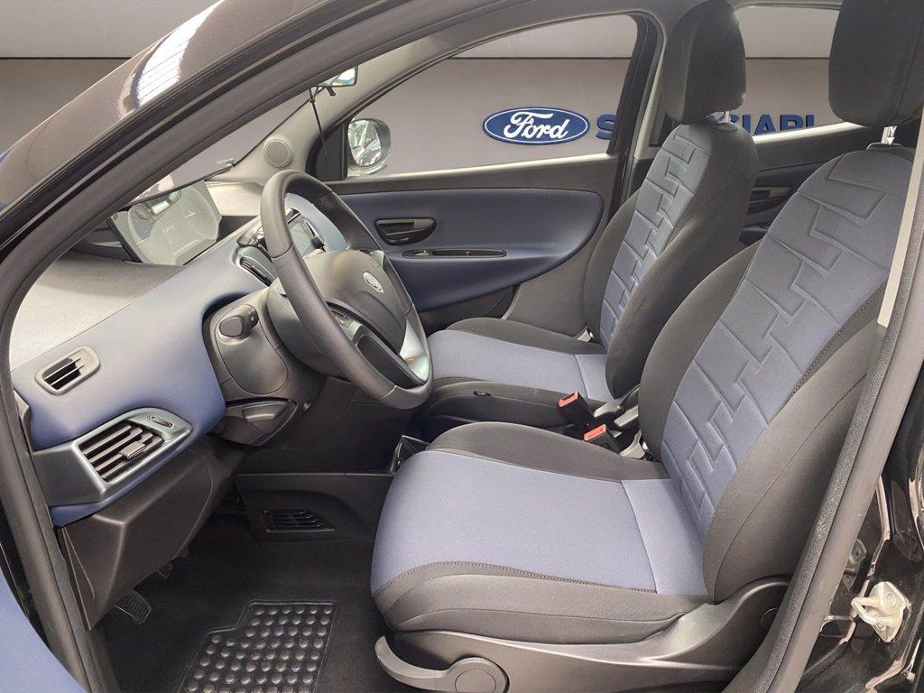 LANCIA Ypsilon 1.0 firefly hybrid Platino s&s 70cv del 2024