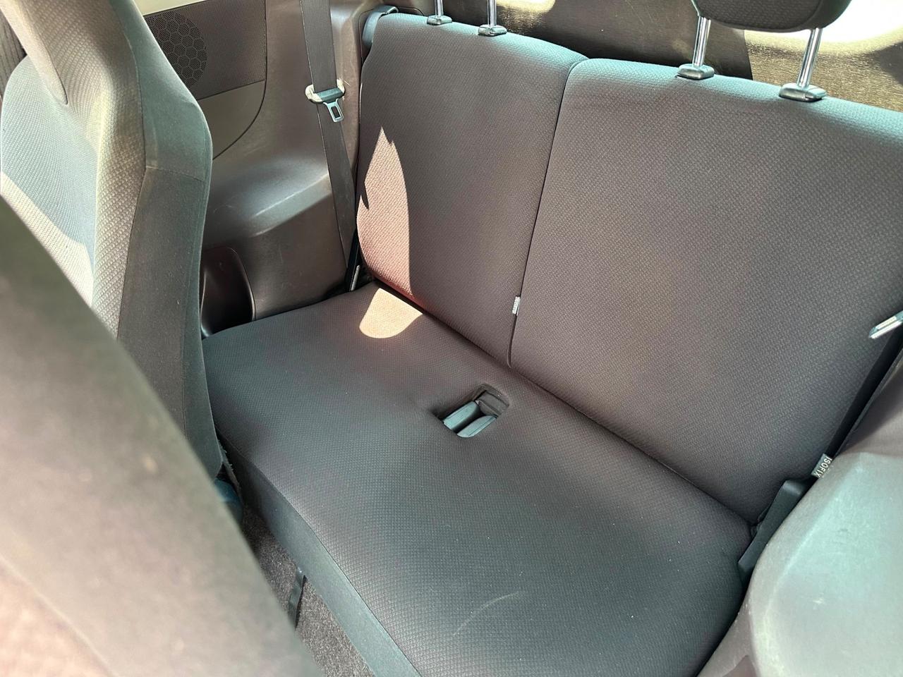Toyota iQ 1.0 Multidrive versione lancio
