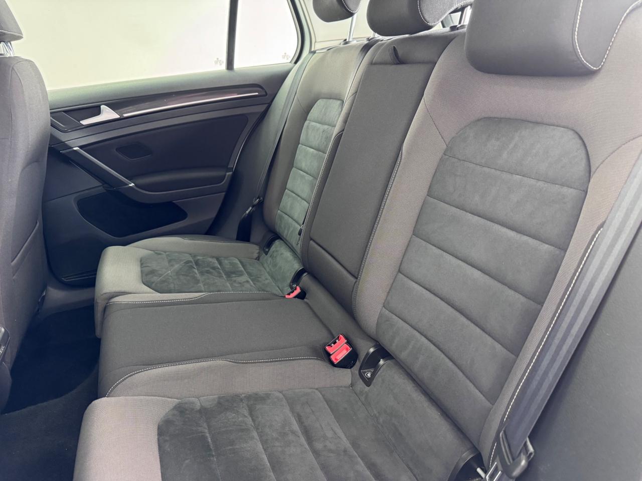Volkswagen Golf 1.6 TDI 5p. Highline BlueMotion Technology
