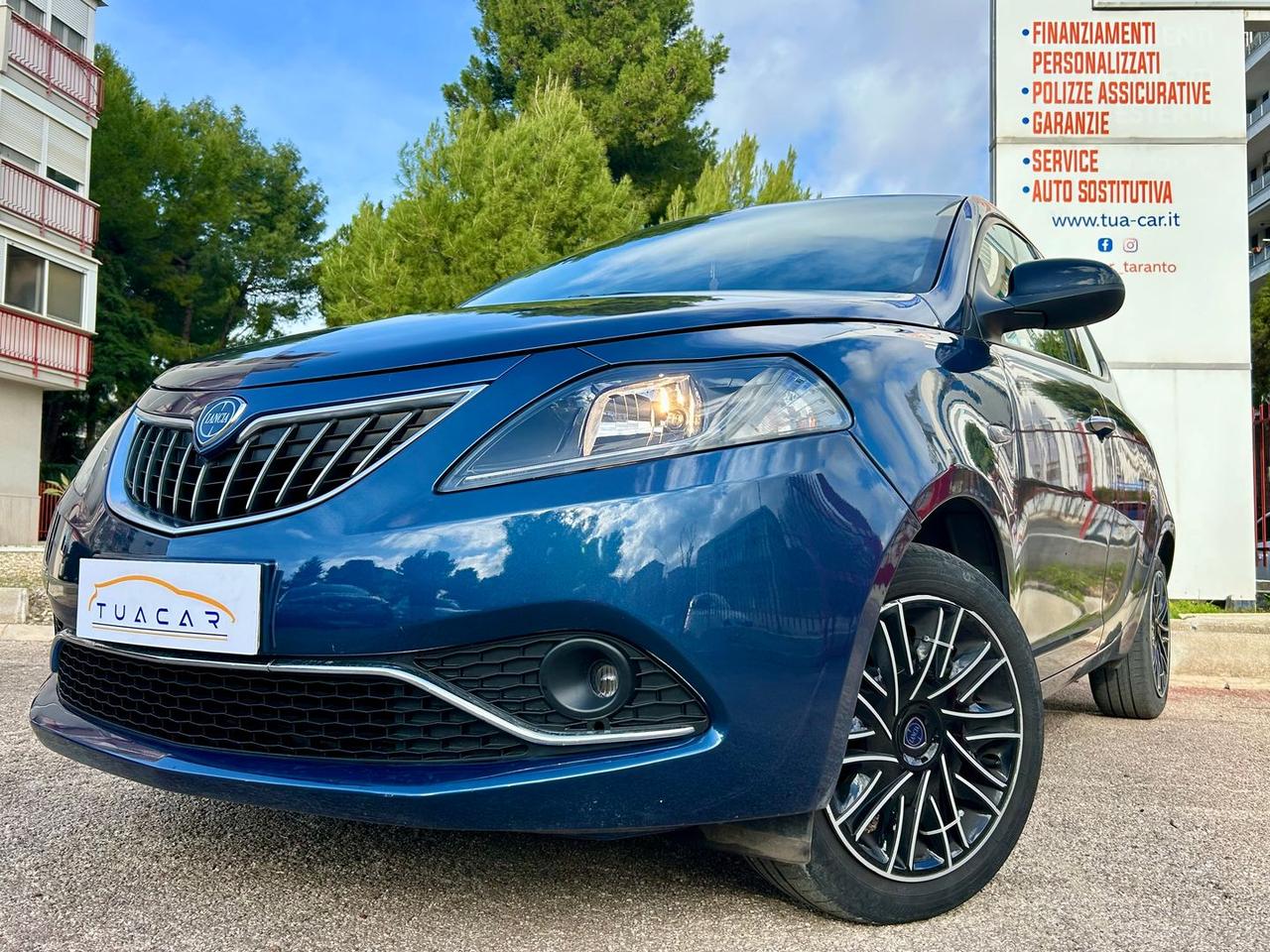 Lancia Ypsilon 1.2 LPG Silver