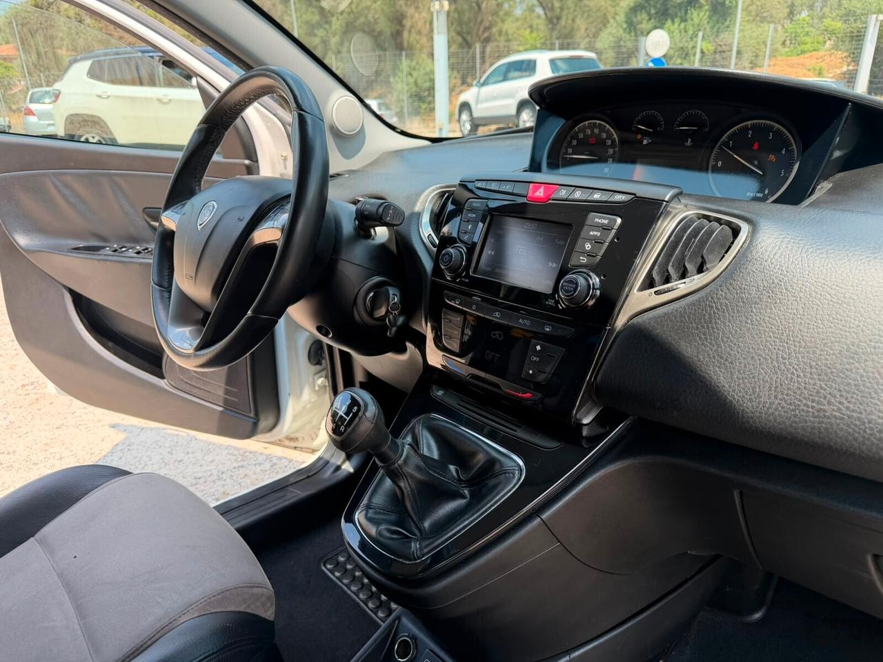 Lancia Ypsilon 1.3 MJT 16V 95 CV 5 porte S&S Platinum