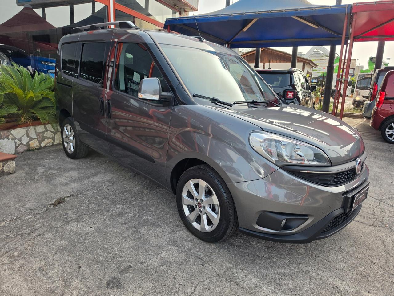 Fiat Dobló 1,6 diesel 05/2015 Cv105