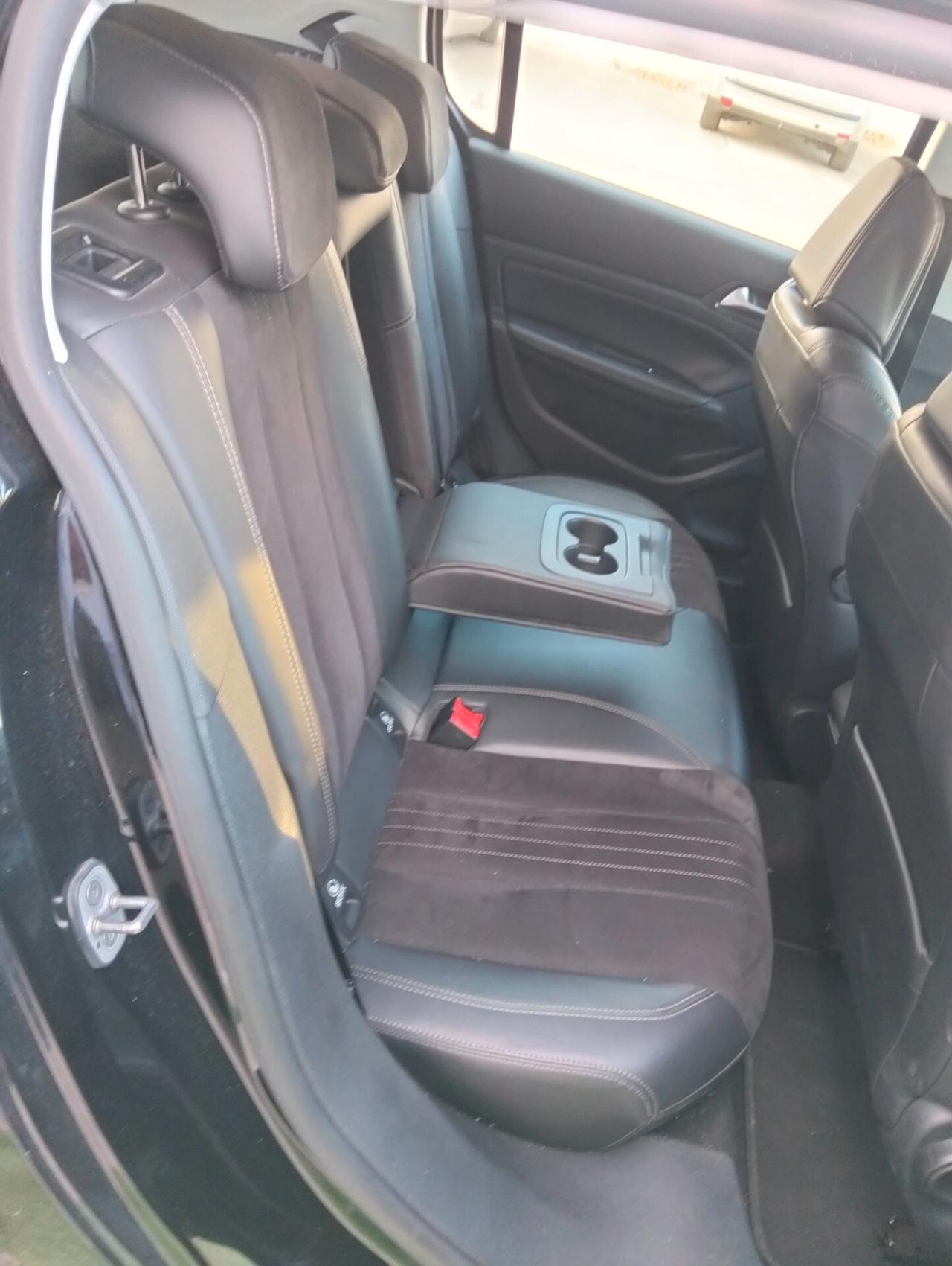 Peugeot 308 BlueHDi 150 S&S Allure