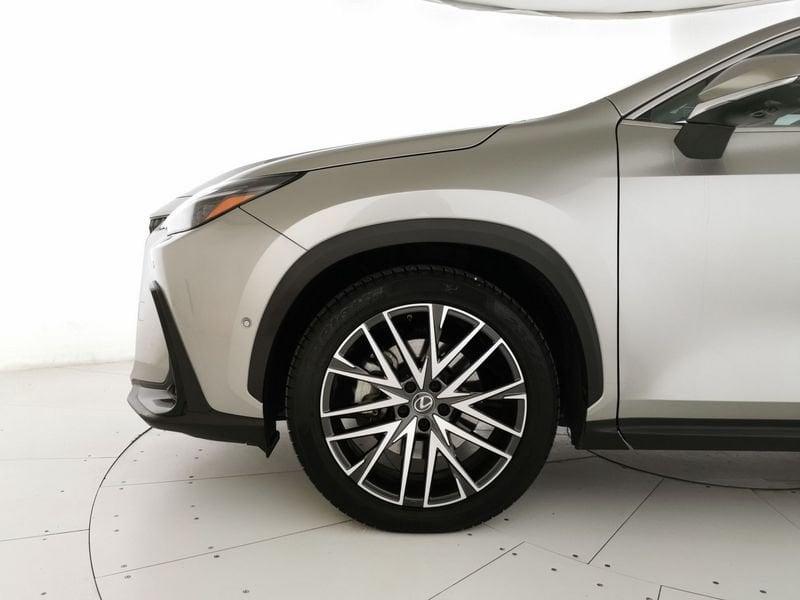 Lexus NX 450h+ 2.5 phev Luxury 4wd 309cv e-cvt