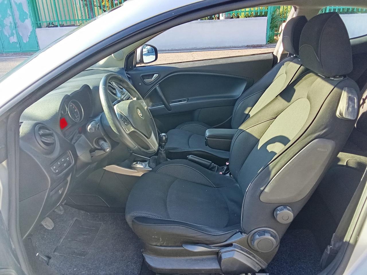 Alfa Romeo MiTo 1.4 105 CV M.air S&S Distinctive
