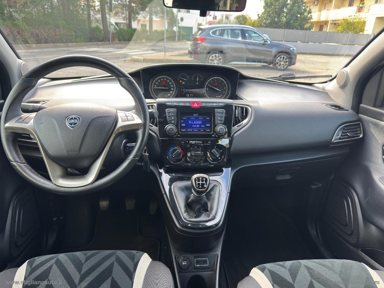 LANCIA Ypsilon 1.2 69 CV 5p. Gold