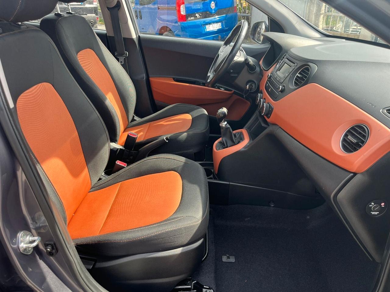 Hyundai I 10 1.0 BENZ SERIE SPECIALE WORL FIFA CUP