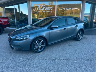 Volvo V40 2.0 d2 120cv R-design Momentum geartronic "AUTO"