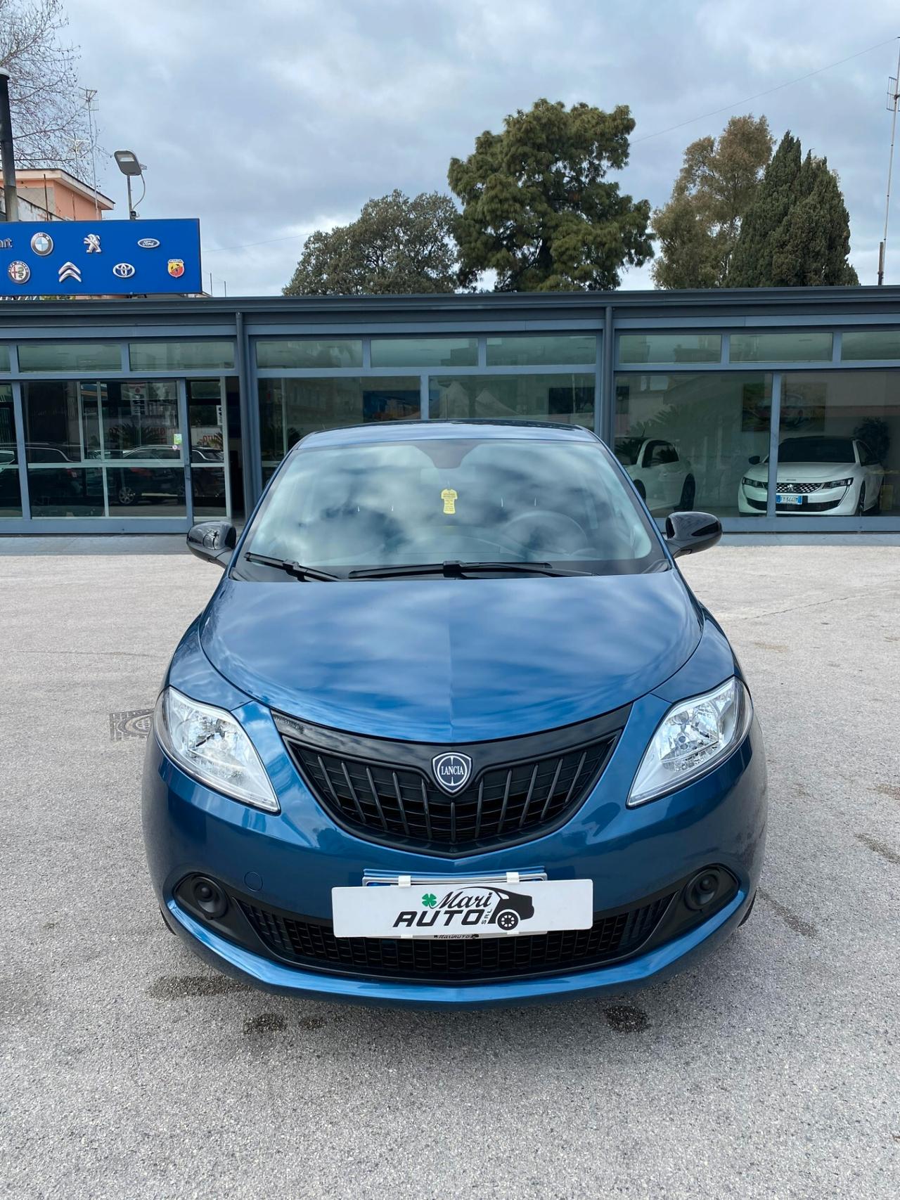 Lancia Ypsilon 1.0 FireFly 5 porte S&S Hybrid Silver Plus