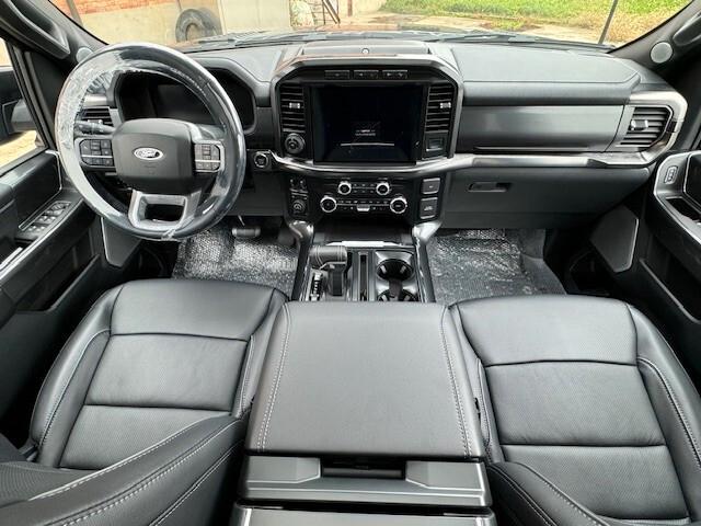 FORD F 150 5.0 V8 LARIAT BLACK APPEARANCE PKG