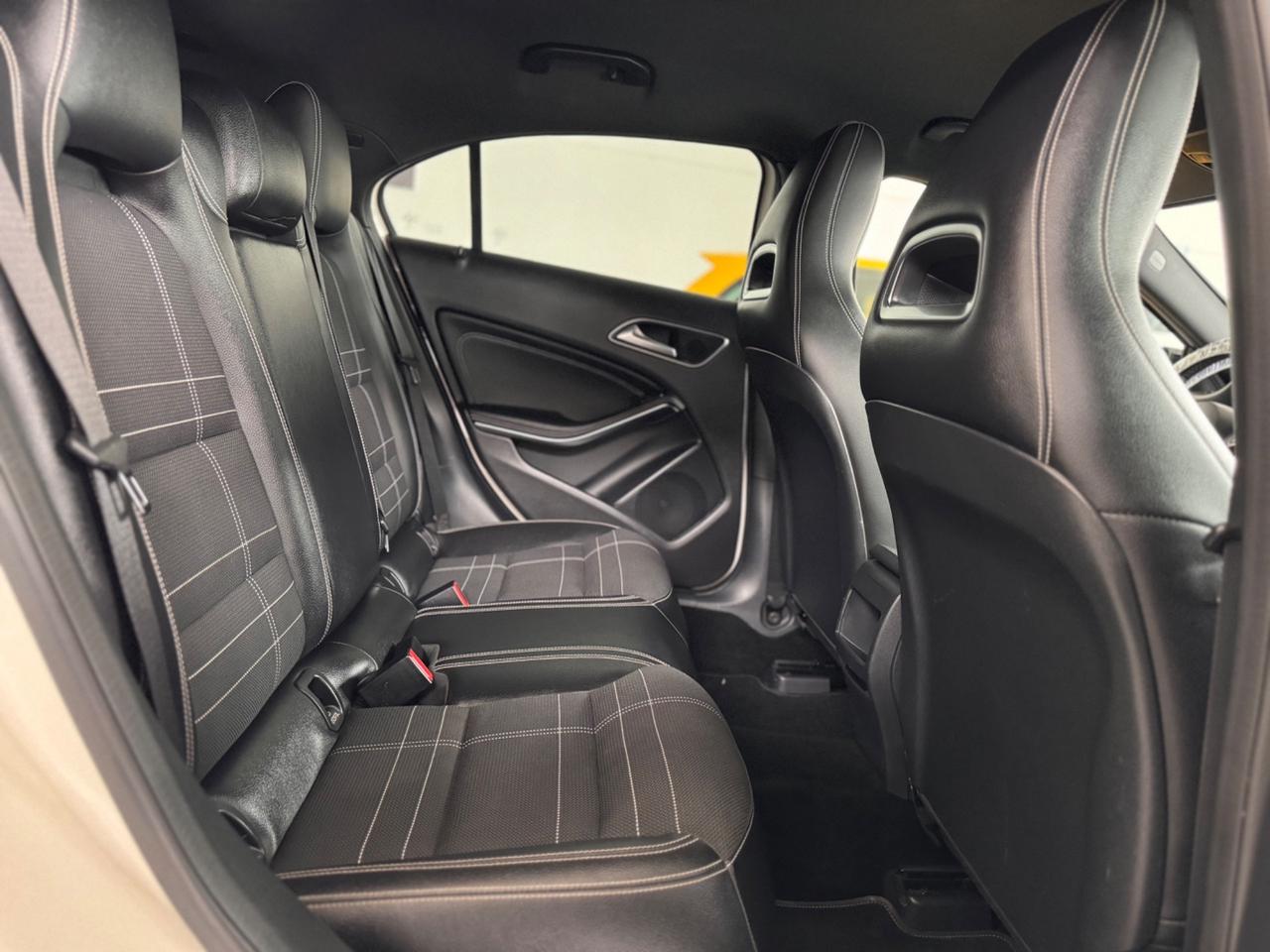 Mercedes-benz A 200 d Automatic Premium