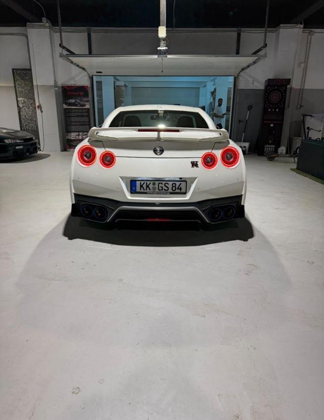 NISSAN GT-R 3.8 V6 Nismo