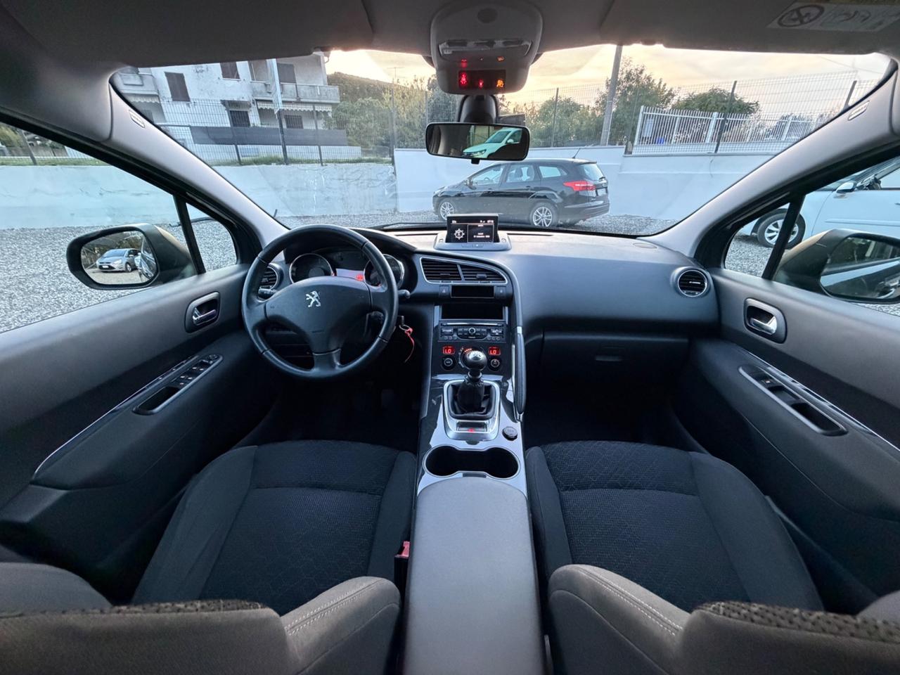 Peugeot 3008 BlueHDi 120 S&S Business